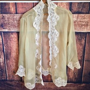 Vintage gold sheer overthrow , m/L
